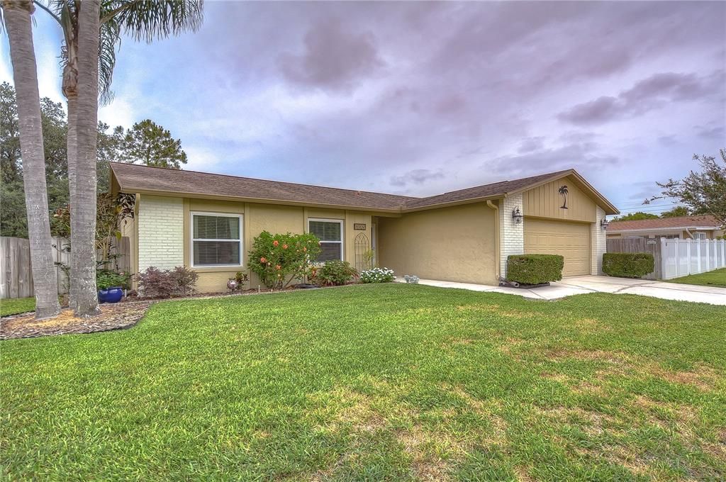 Recently Sold: $325,000 (4 beds, 2 baths, 1539 Square Feet)