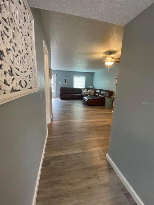 Recently Sold: $149,900 (2 beds, 1 baths, 1330 Square Feet)