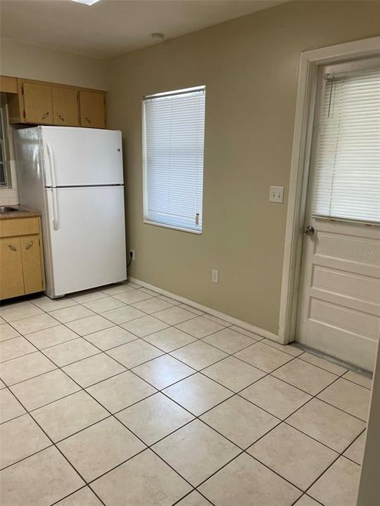 Recently Sold: $159,900 (2 beds, 1 baths, 846 Square Feet)