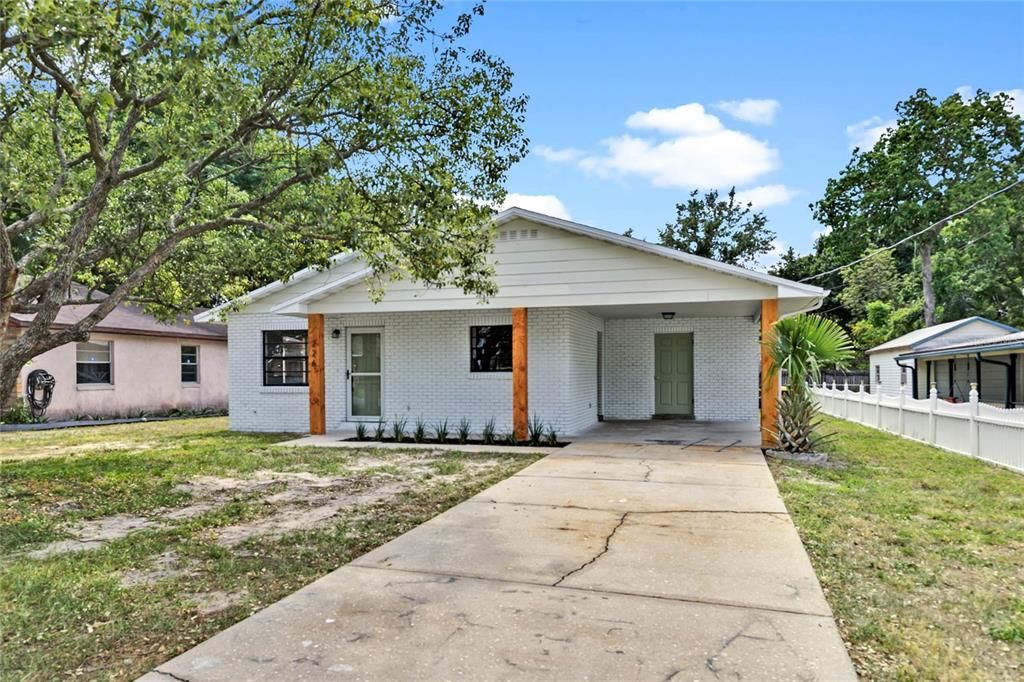 Recently Sold: $175,000 (3 beds, 2 baths, 1006 Square Feet)