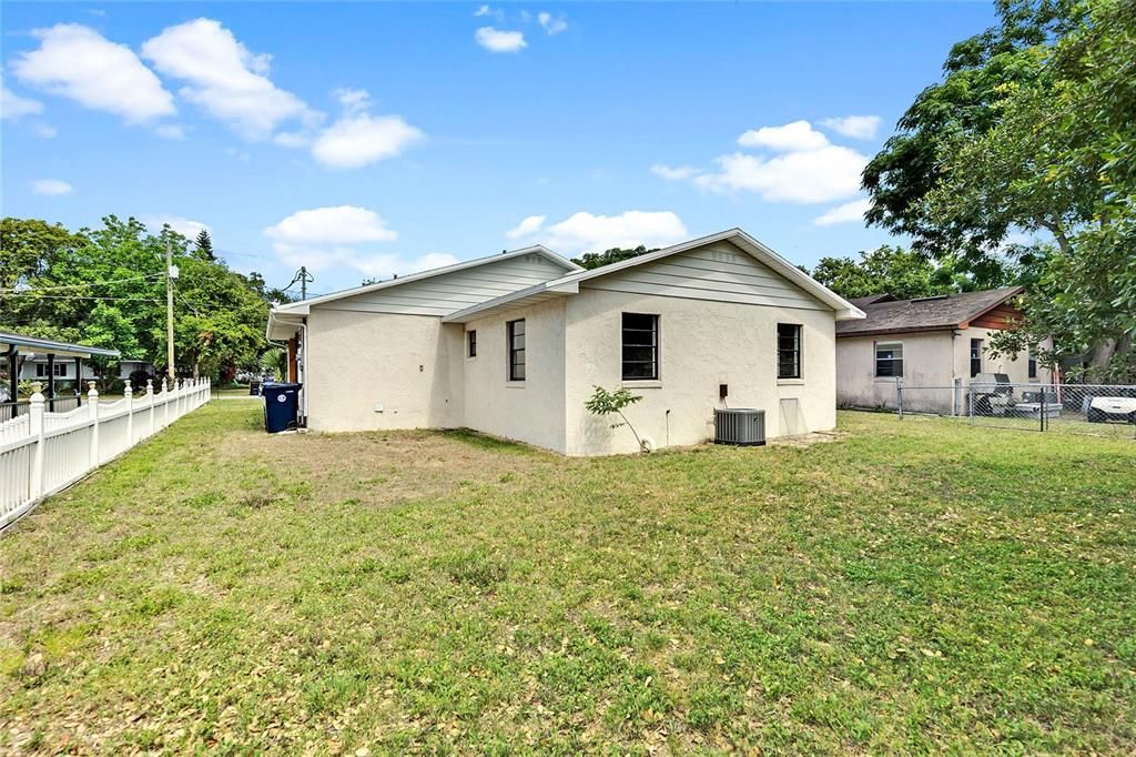 Recently Sold: $175,000 (3 beds, 2 baths, 1006 Square Feet)