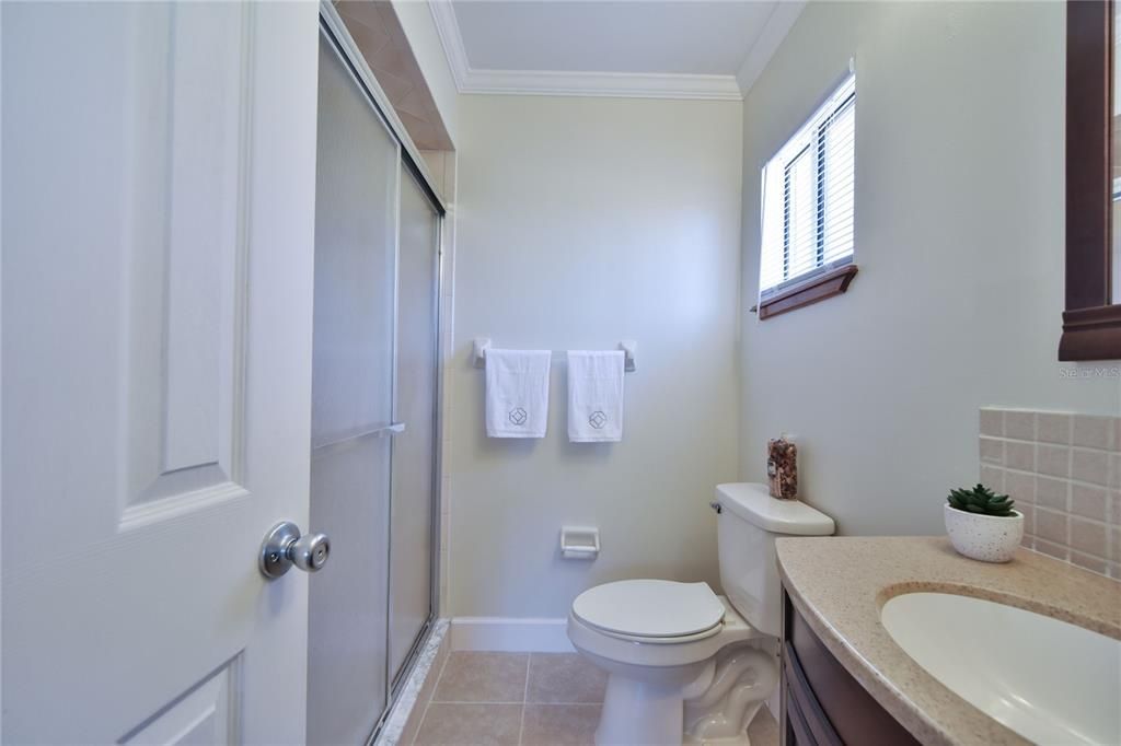 最近租的: $1,100 (2 贝兹, 2 浴室, 864 平方英尺)