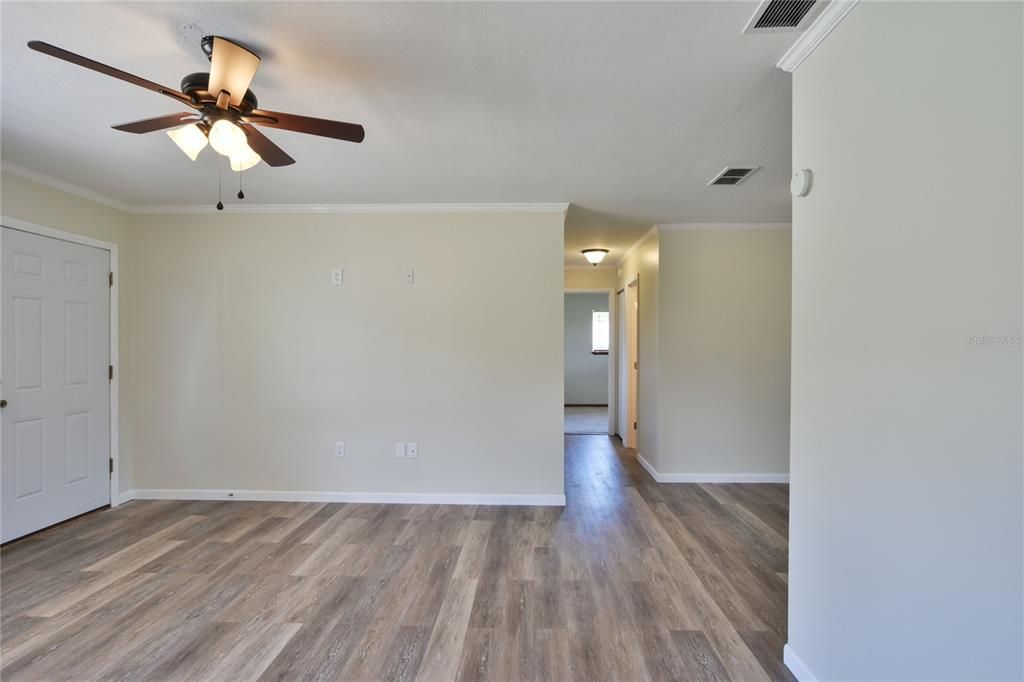 Recently Rented: $1,100 (2 beds, 2 baths, 864 Square Feet)