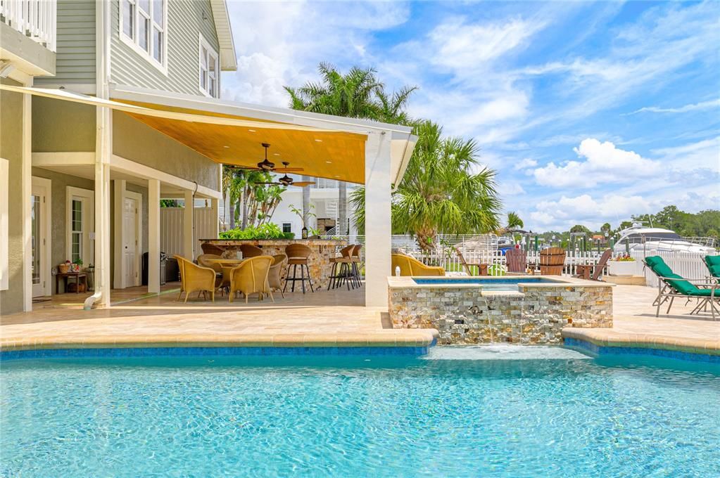 Recently Sold: $1,350,000 (4 beds, 2 baths, 3672 Square Feet)