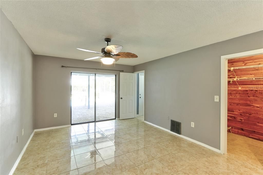 Recently Sold: $310,000 (3 beds, 2 baths, 1630 Square Feet)