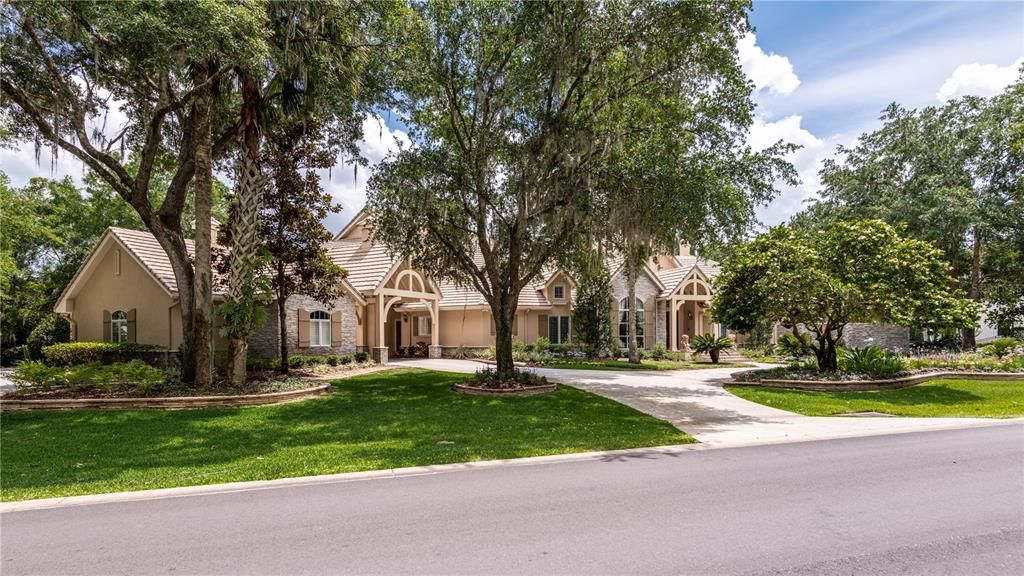 Recently Sold: $1,750,000 (4 beds, 4 baths, 5876 Square Feet)