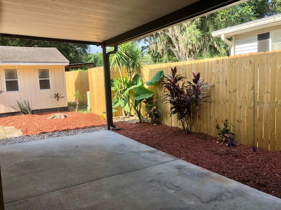 Recently Sold: $105,000 (3 beds, 2 baths, 1248 Square Feet)