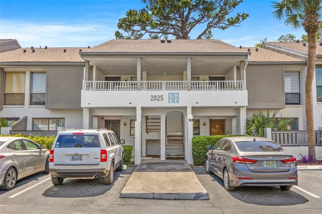Recently Sold: $142,000 (2 beds, 2 baths, 955 Square Feet)
