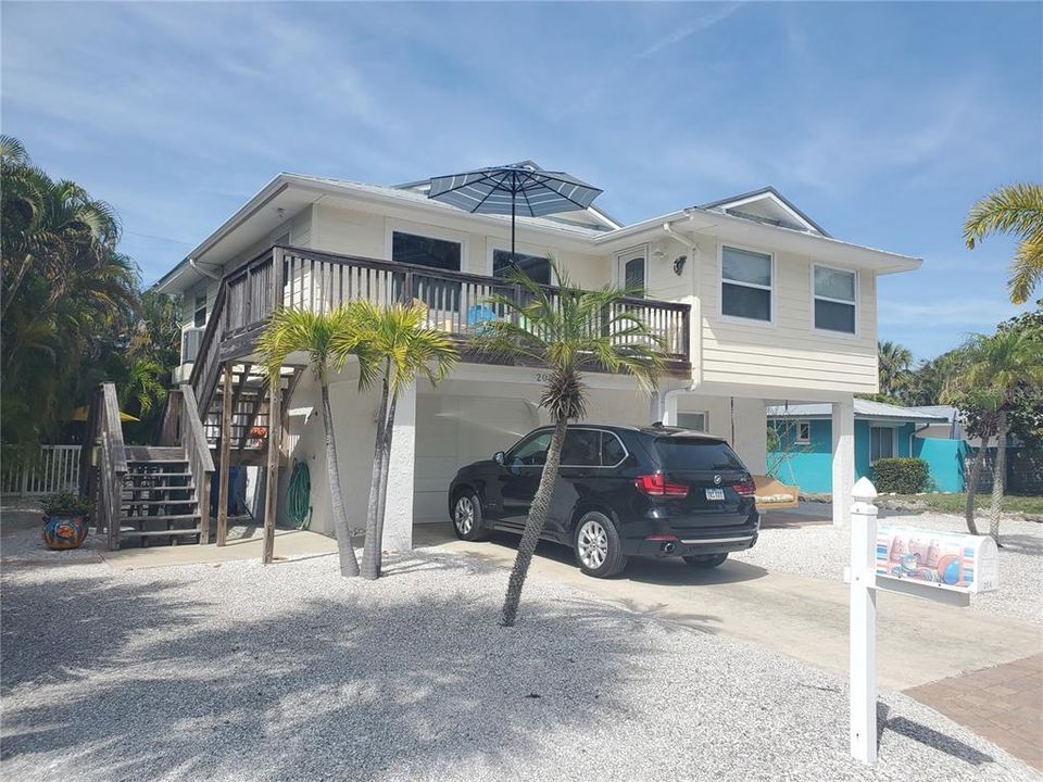 Recently Sold: $1,190,000 (2 beds, 2 baths, 1224 Square Feet)