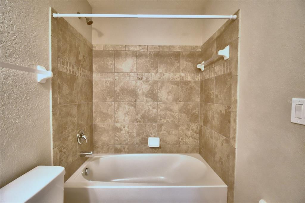 最近售出: $217,500 (3 贝兹, 2 浴室, 1298 平方英尺)