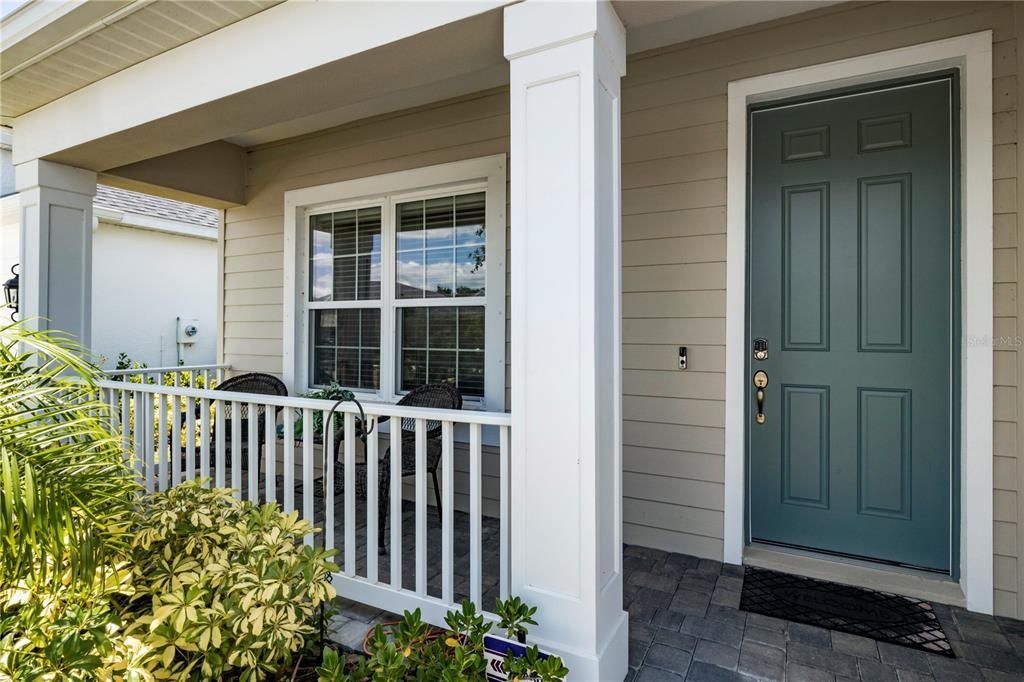 This front Porch makes a welcoming feeling!