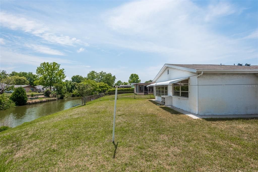 Recently Sold: $210,000 (2 beds, 2 baths, 1398 Square Feet)