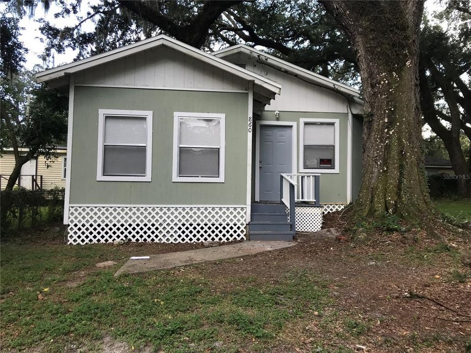 Recently Rented: $925 (3 beds, 1 baths, 934 Square Feet)