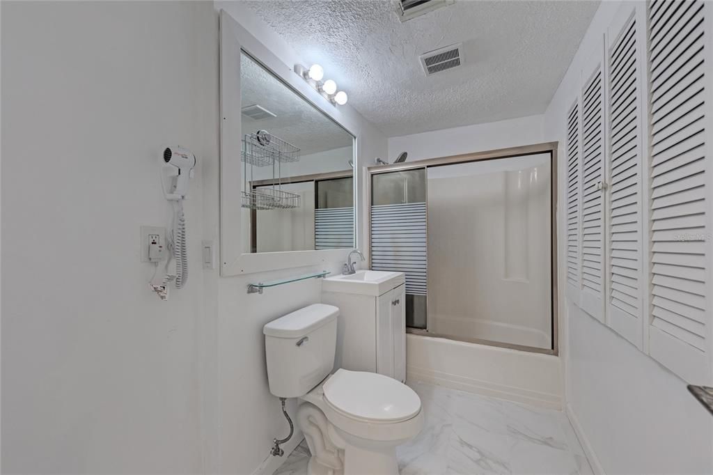 Недавно арендовано: $2,000 (1 спален, 1 ванн, 580 Квадратных фут)