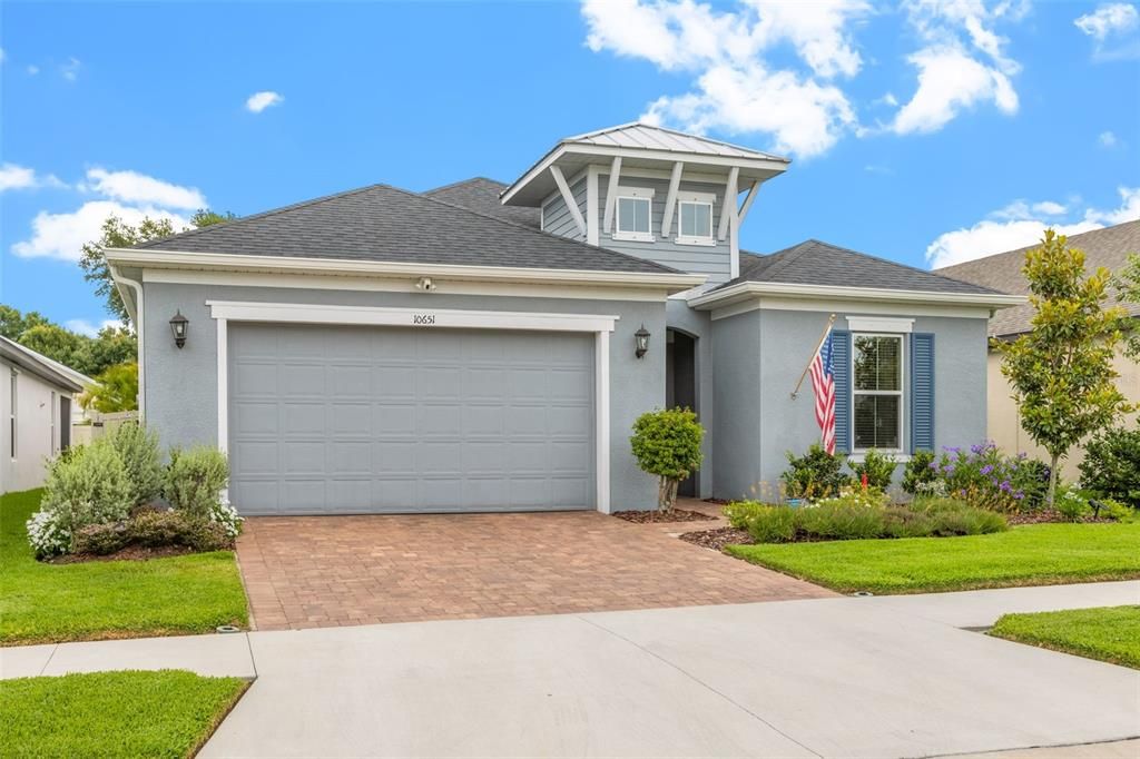 Recently Sold: $430,000 (4 beds, 3 baths, 2242 Square Feet)