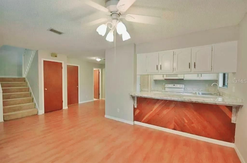 Recently Rented: $1,550 (3 beds, 2 baths, 1735 Square Feet)