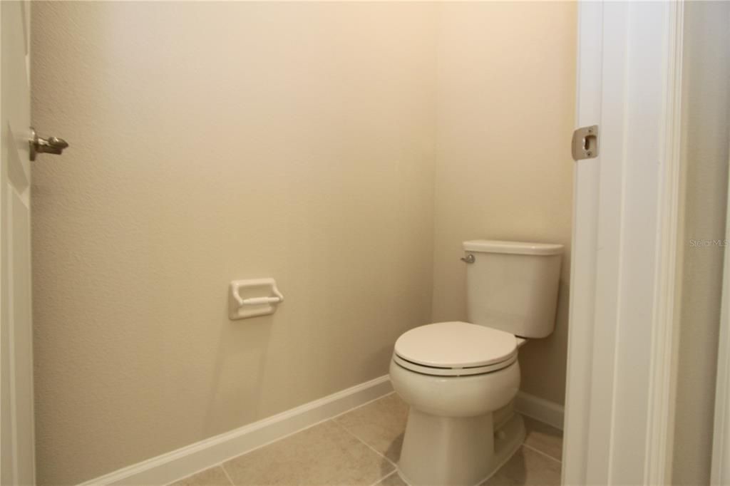 最近租的: $2,300 (5 贝兹, 3 浴室, 2500 平方英尺)
