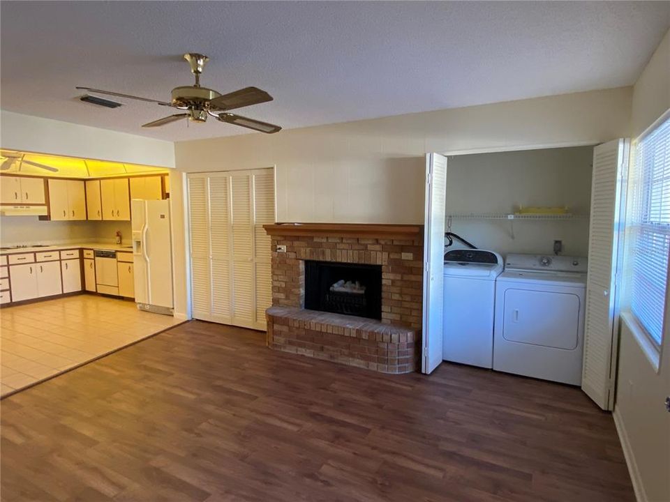 Recently Sold: $124,900 (2 beds, 2 baths, 1799 Square Feet)