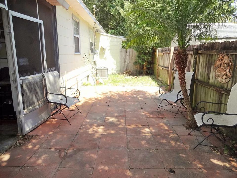 Patio: West Side