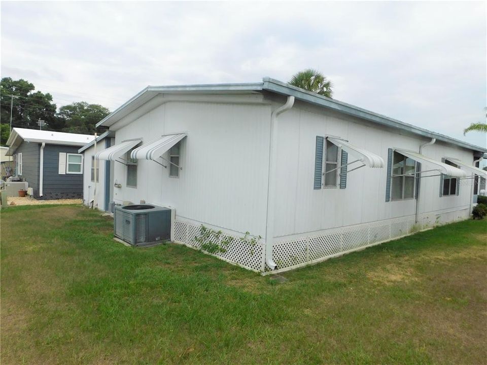 Recently Sold: $83,000 (2 beds, 2 baths, 1056 Square Feet)