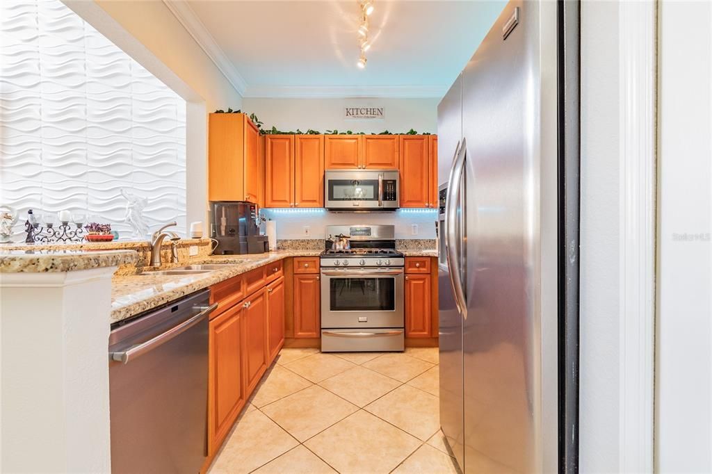 Recently Sold: $469,900 (2 beds, 2 baths, 1650 Square Feet)