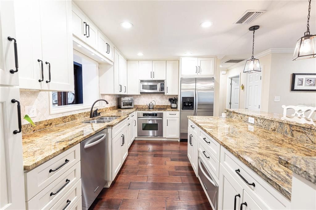 Recently Sold: $949,000 (4 beds, 3 baths, 2790 Square Feet)