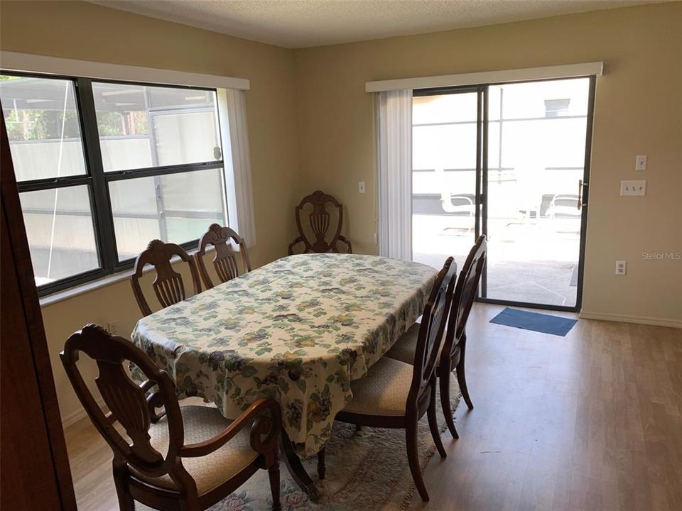 Recently Sold: $210,000 (2 beds, 2 baths, 1278 Square Feet)
