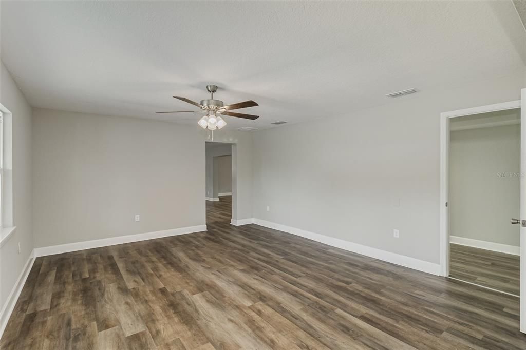 Recently Sold: $315,000 (3 beds, 2 baths, 2051 Square Feet)