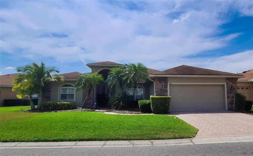 Recently Sold: $359,000 (3 beds, 2 baths, 2229 Square Feet)