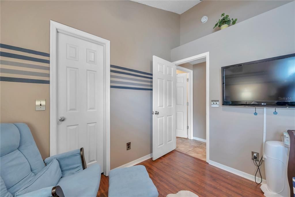 Recently Sold: $300,000 (3 beds, 2 baths, 1522 Square Feet)