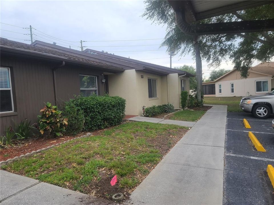 Recently Sold: $129,900 (2 beds, 2 baths, 1278 Square Feet)