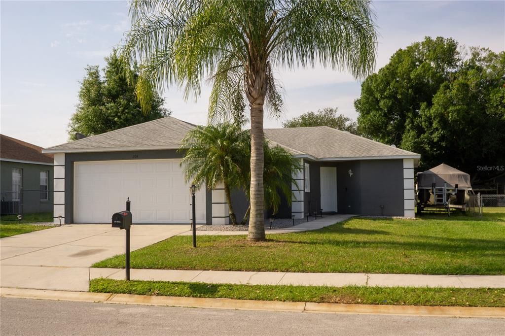 Recently Sold: $225,000 (3 beds, 2 baths, 1268 Square Feet)