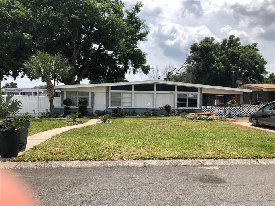 Recently Sold: $115,000 (3 beds, 2 baths, 1029 Square Feet)