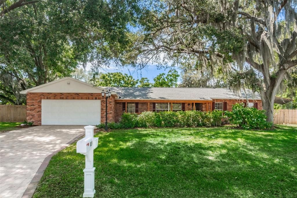 Recently Sold: $365,000 (4 beds, 2 baths, 2040 Square Feet)