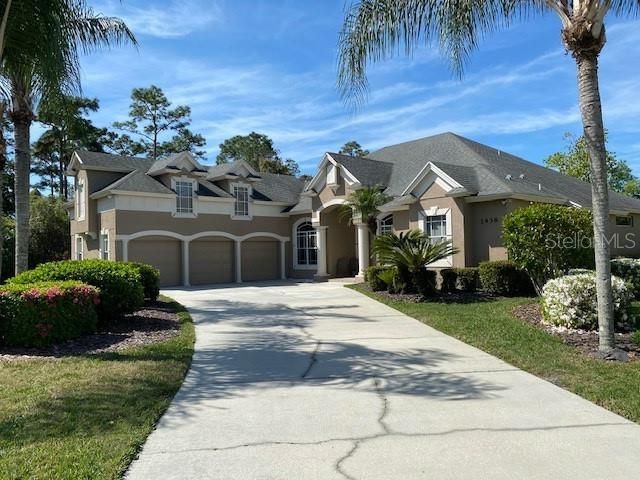 Recently Sold: $699,999 (4 beds, 4 baths, 3628 Square Feet)
