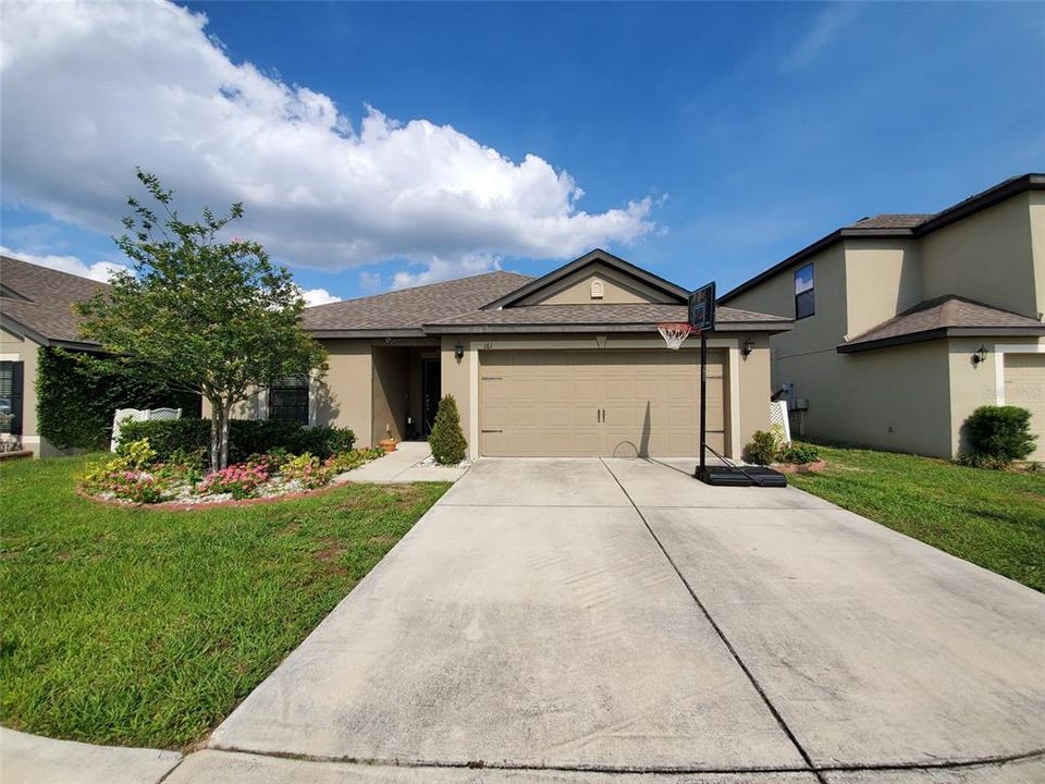 Recently Sold: $239,990 (3 beds, 2 baths, 1378 Square Feet)