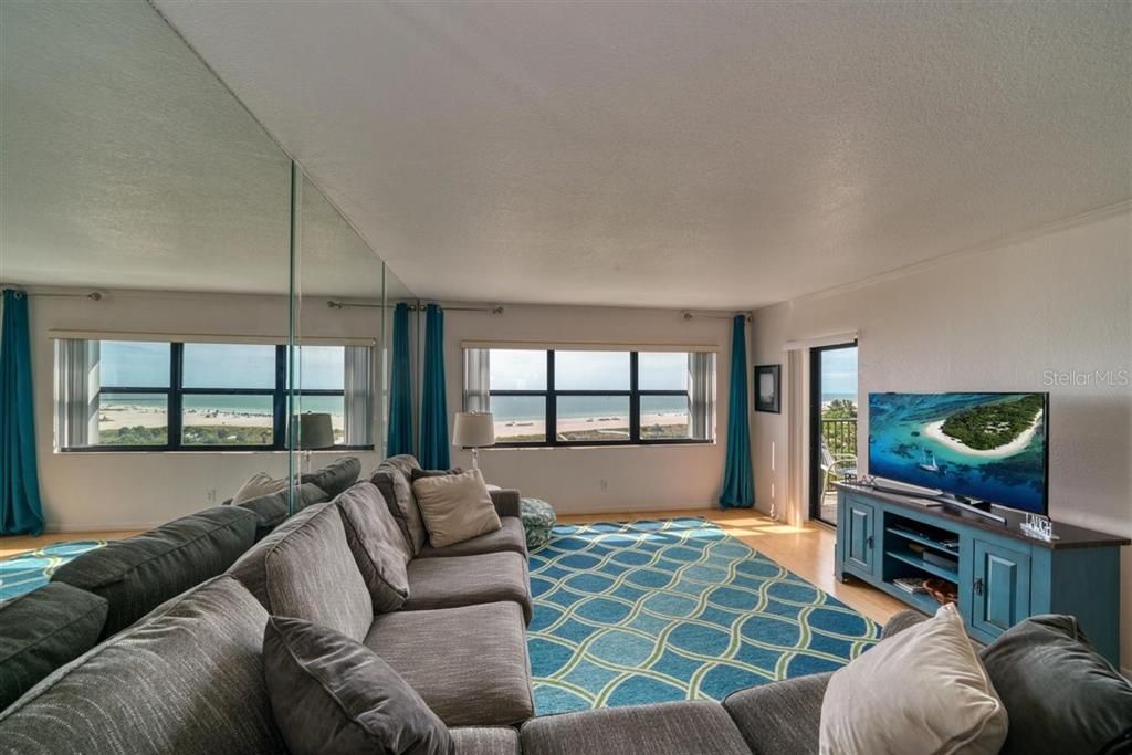 Gorgeous views of the Gulf from your Living Room and Spacious Balcony!