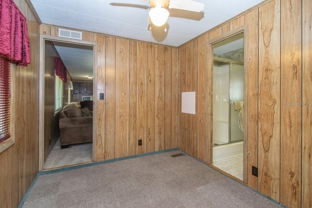 Recently Sold: $62,000 (2 beds, 2 baths, 1109 Square Feet)