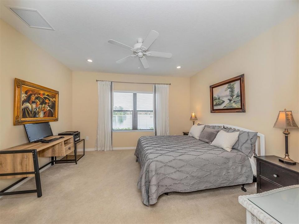 Recently Sold: $355,000 (2 beds, 2 baths, 1432 Square Feet)