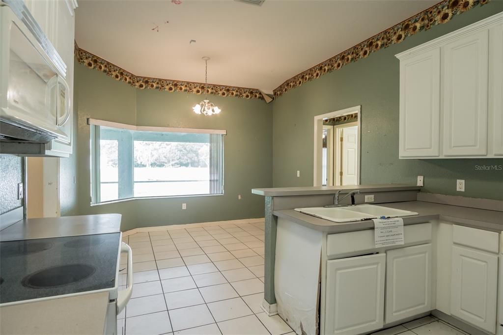 Recently Sold: $275,000 (3 beds, 2 baths, 2289 Square Feet)