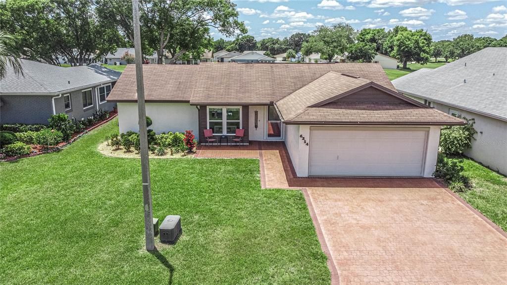 Recently Sold: $199,900 (2 beds, 2 baths, 1349 Square Feet)