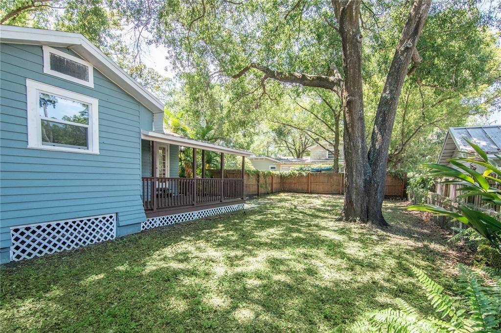Recently Sold: $295,000 (3 beds, 1 baths, 1079 Square Feet)