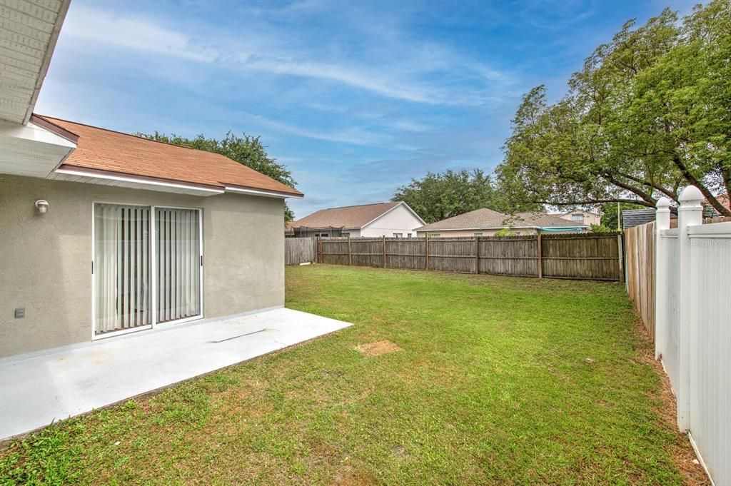 Recently Sold: $255,000 (3 beds, 2 baths, 1205 Square Feet)