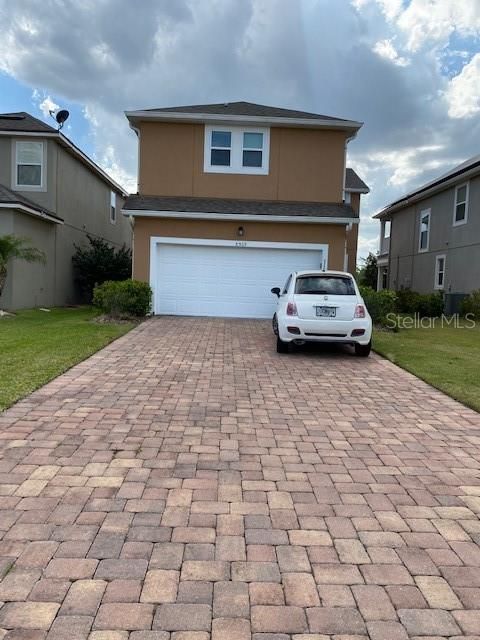 Recently Sold: $380,000 (3 beds, 2 baths, 2033 Square Feet)