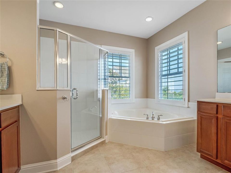 最近售出: $475,000 (2 贝兹, 2 浴室, 1937 平方英尺)