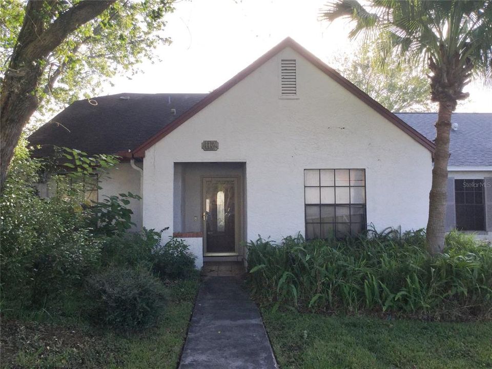 Recently Sold: $195,000 (3 beds, 2 baths, 1299 Square Feet)