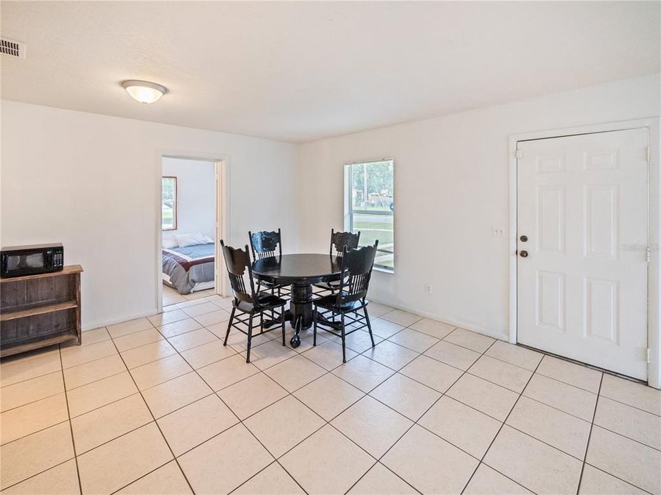 Recently Sold: $176,500 (2 beds, 2 baths, 1221 Square Feet)