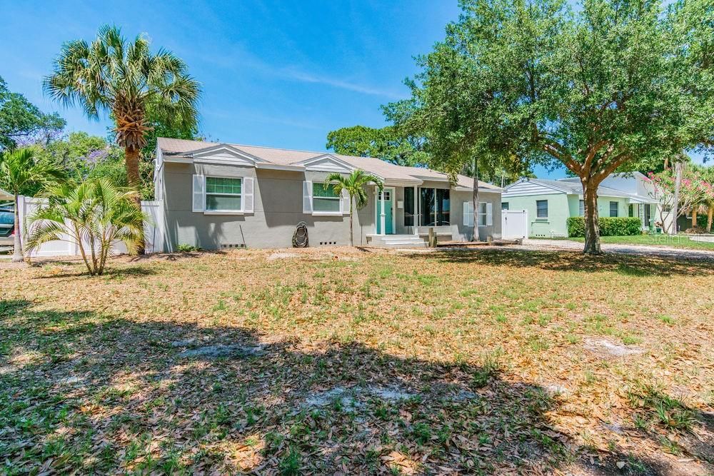 Recently Sold: $299,900 (3 beds, 2 baths, 1239 Square Feet)