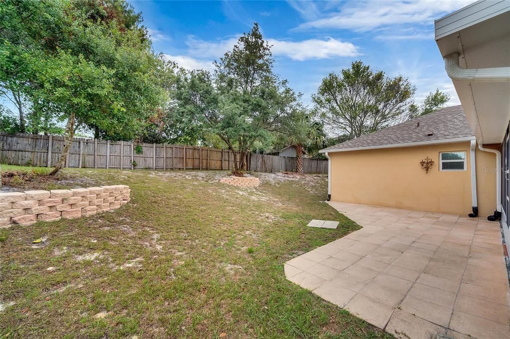 Recently Sold: $250,000 (4 beds, 2 baths, 1708 Square Feet)