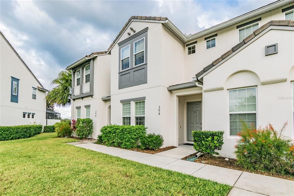 Vendido Recientemente: $329,900 (4 camas, 4 baños, 2094 Pies cuadrados)